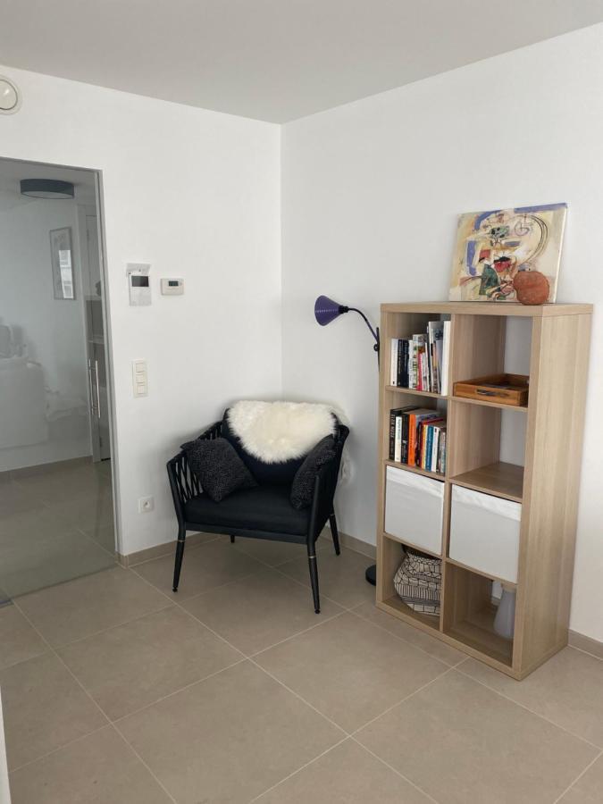 Lichtrijk 2-Slaapkamerappartement Met Zeezicht En Gratis Parking Ostend Exterior photo
